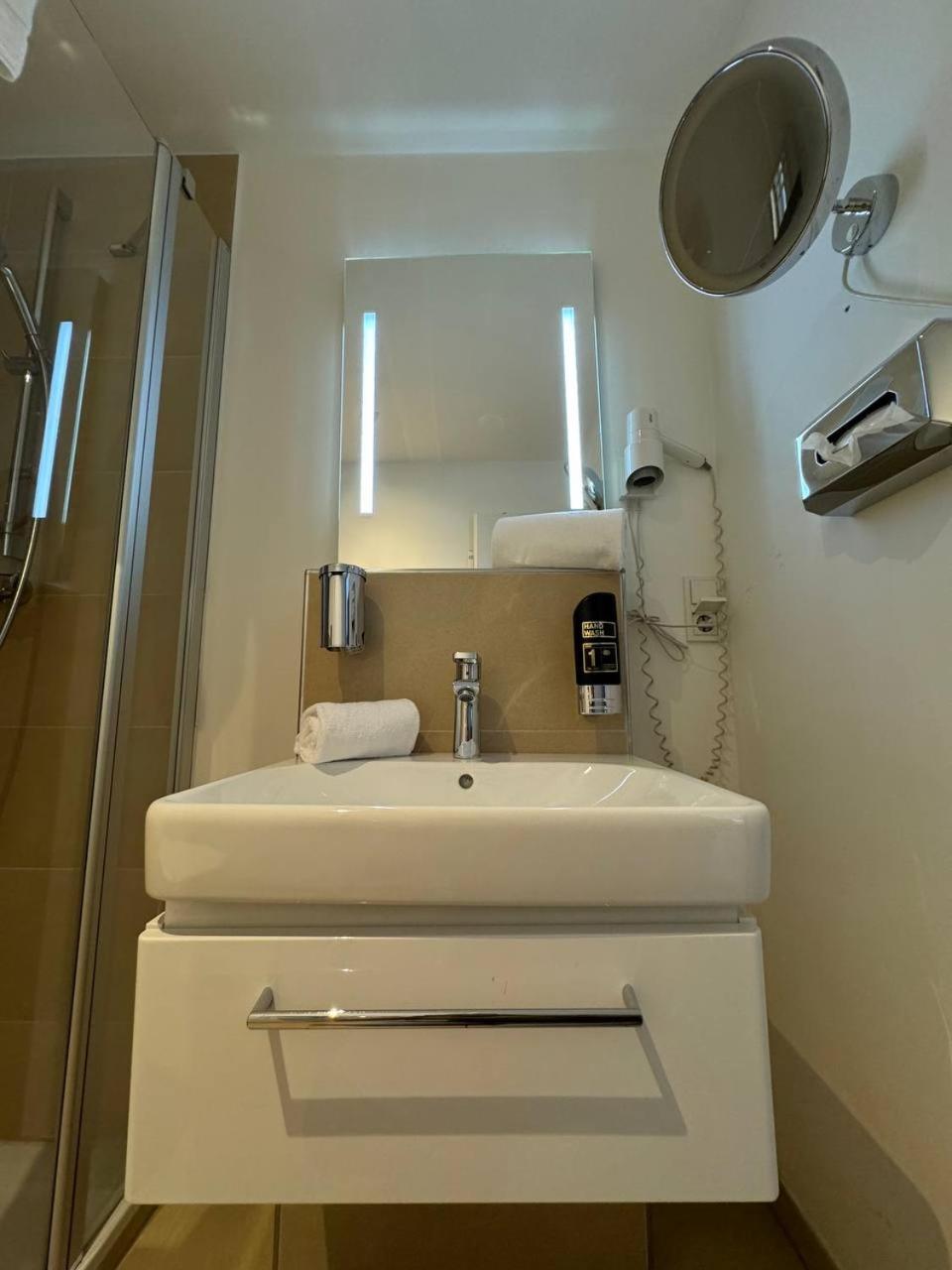M&A Cityhotel Хильдесхайм Экстерьер фото
