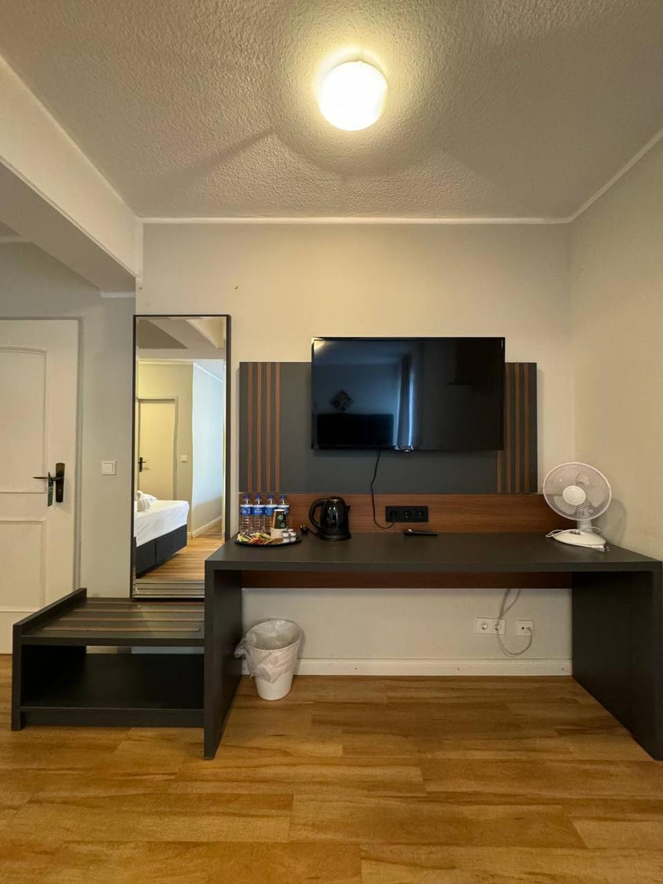 M&A Cityhotel Хильдесхайм Экстерьер фото