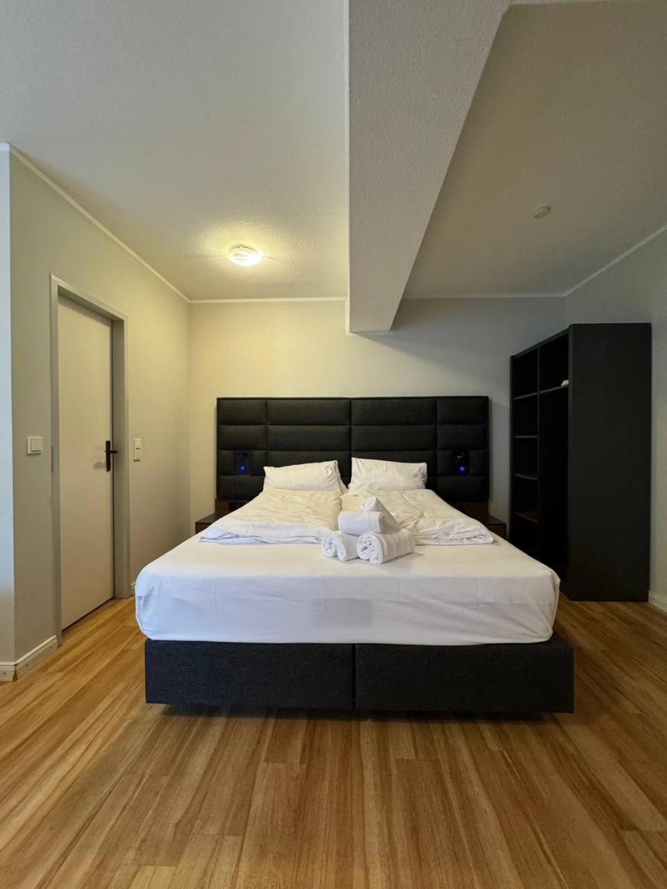 M&A Cityhotel Хильдесхайм Экстерьер фото